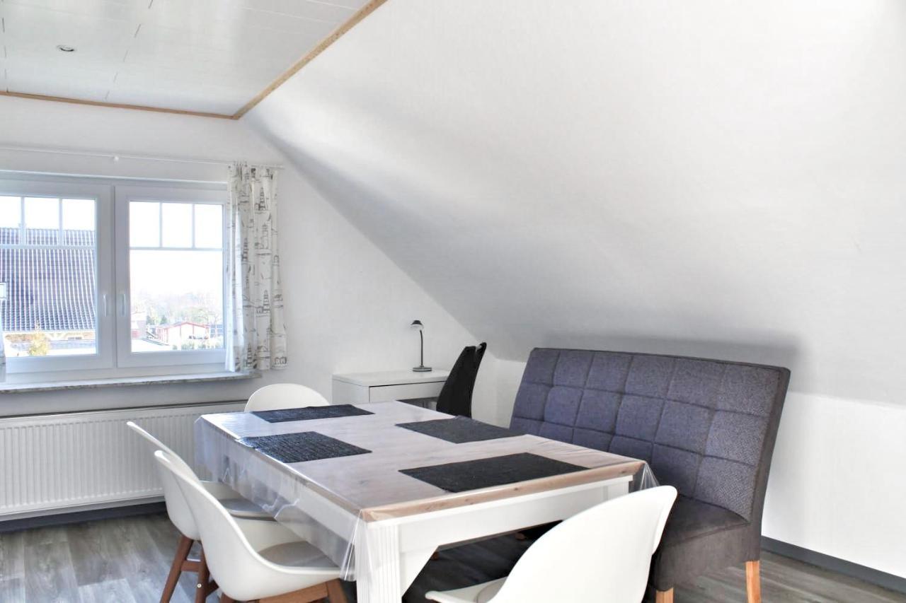 Nordsee Anker Unsere Moderne 87 Qm Ferienwohnung Mit Zwei Schlafzimmer In Norden Ortsteil Ostermarsch Esterno foto